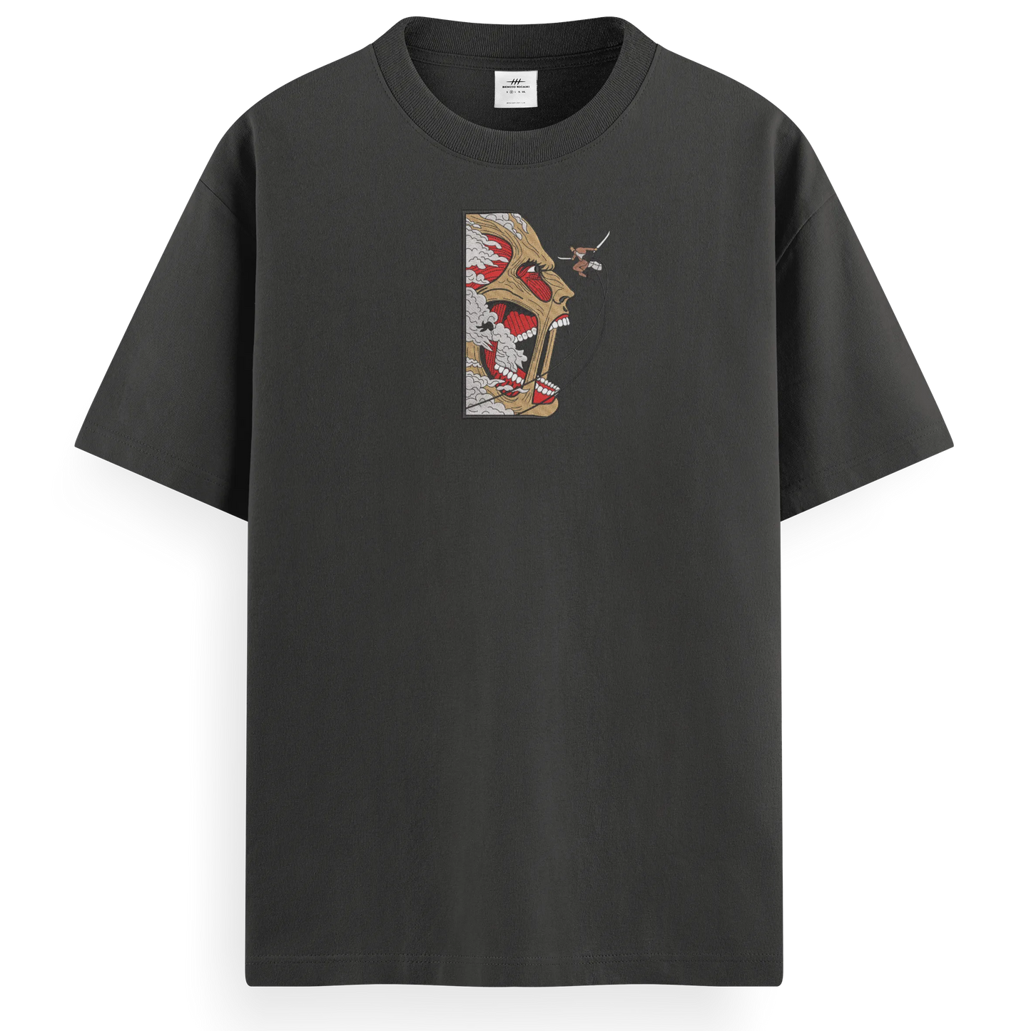 T-shirt Ricamata Giant x Attack on titan - Made in Italy