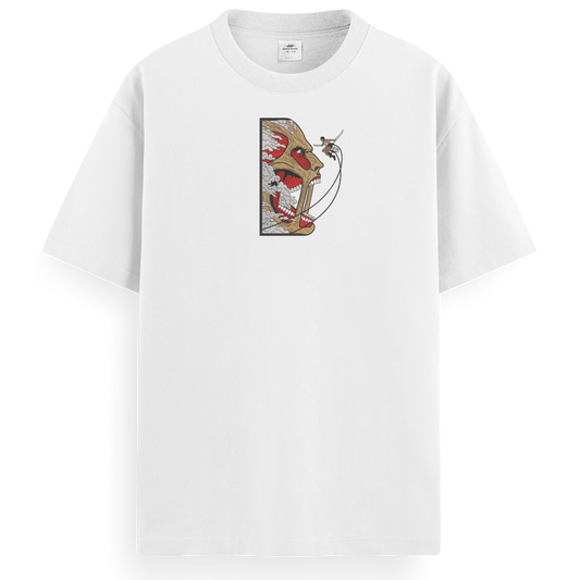 T-shirt Ricamata Giant x Attack on titan  - Made in Italy
